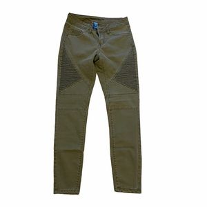 Army green, motto jeans